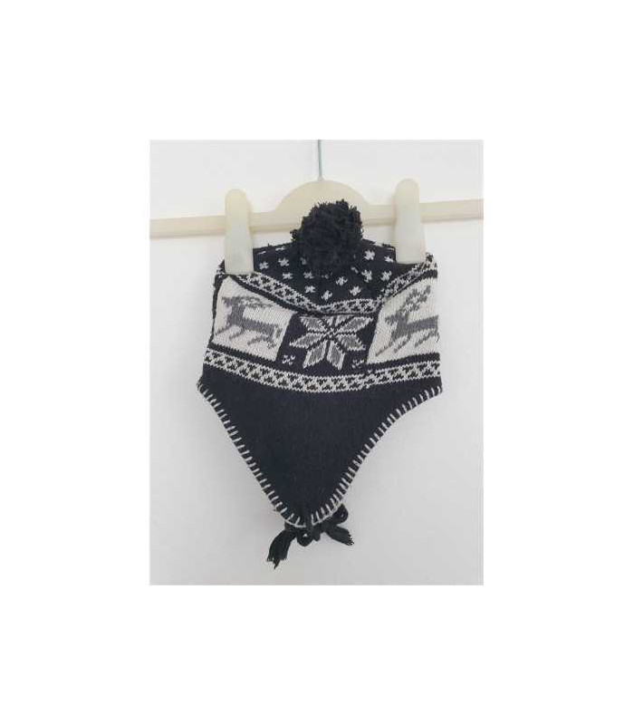 Caciula tricotata cu urechi imprimeu ren si fulgi de zapada