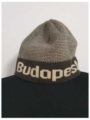 Fes tricotat pentru baieti cu scris aplicat