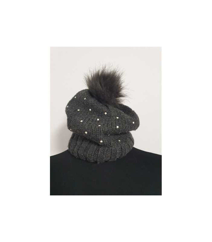 Caciula tricotata cu mot pufos Zara