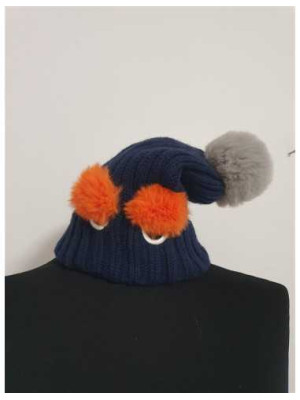 Caciula tricotata cu ciucure si ochi 2