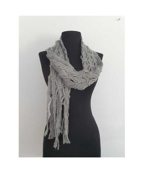 Fular dama tricotat subtire cu franjuri