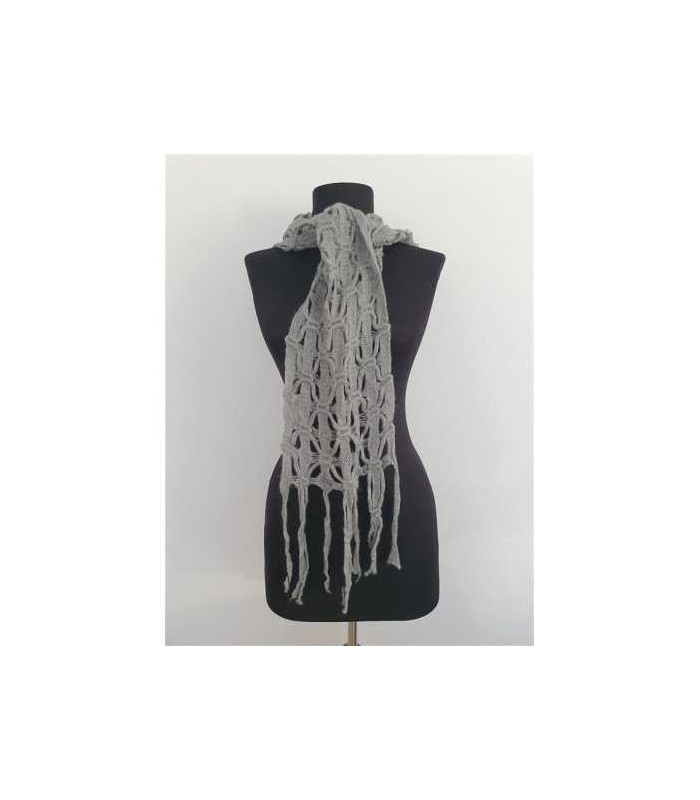 Fular dama tricotat subtire cu franjuri