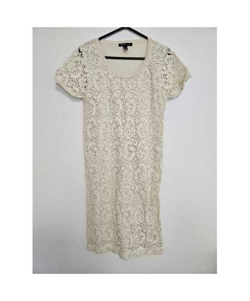 Rochie de dama cu aspect brodat in fata Mango