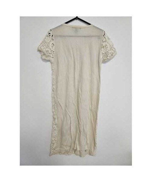 Rochie de dama cu aspect brodat in fata Mango