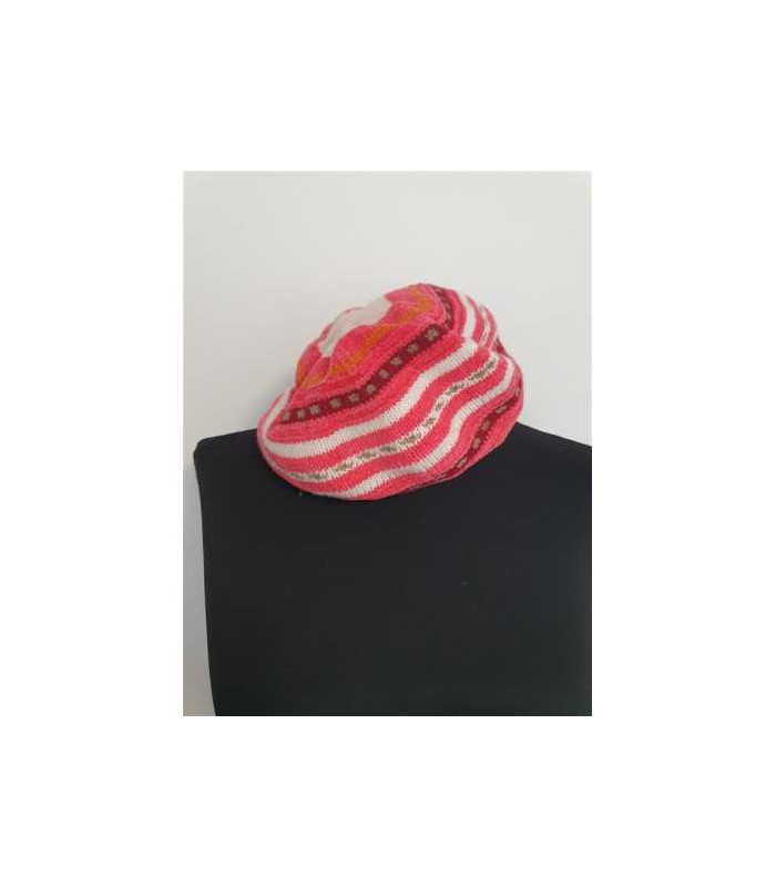 Caciulita tricotata pentru fetite tip basc