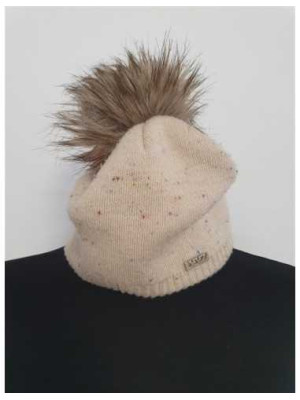 Caciulita calduroasa pentru fetite model cu ciucure