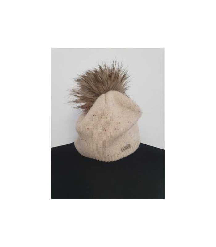 Caciulita calduroasa pentru fetite model cu ciucure