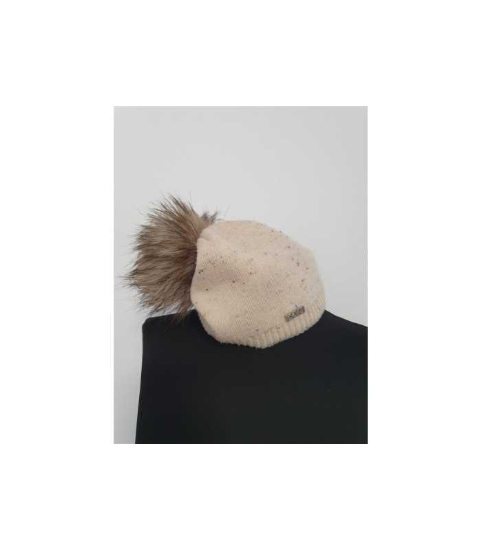 Caciulita calduroasa pentru fetite model cu ciucure