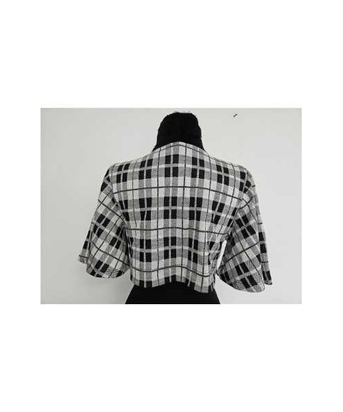  dama deosebit cu model in carouri