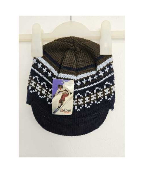 Caciulita tricotata cu cozoroc Feng Yuan