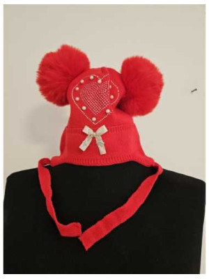 Caciula pentru fetite cu fundita si ciucuri