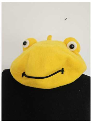 Bereta pentru copii model broscuta 2