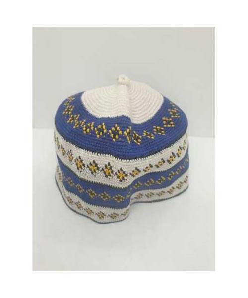 Boneta crosetata pentru baieti