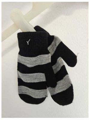 Manusi pentru copii cu dungi Ginatricot