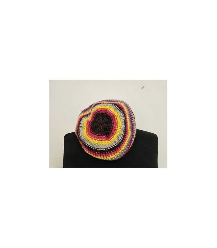 Bereta copii multicolora accesorizata cu floricele