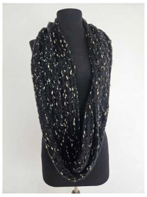 Fular dama circular model crosetat