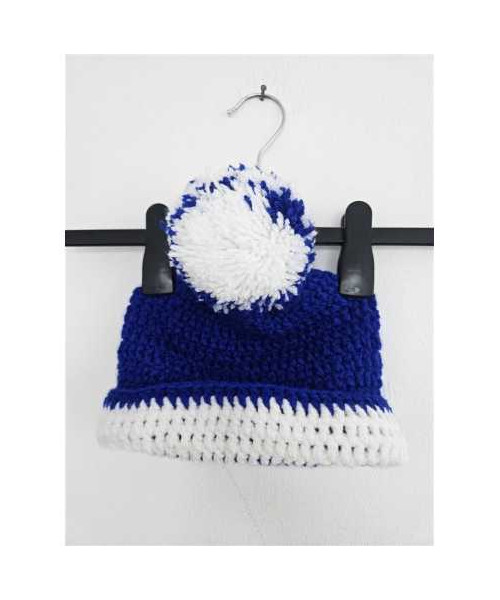 Caciula calduroasa cu ciucure model crosetat