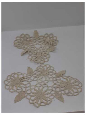 Set 2 mileuri pentru decor model cu floricele