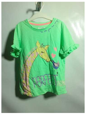 Tricou pentru fete cu o girafa desenata pe piept