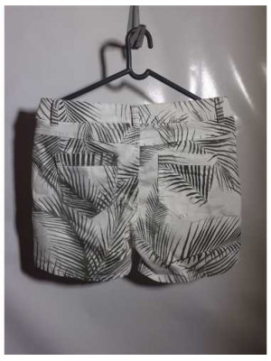 Pantaloni scurti cu imprimeu frunze Everme 2