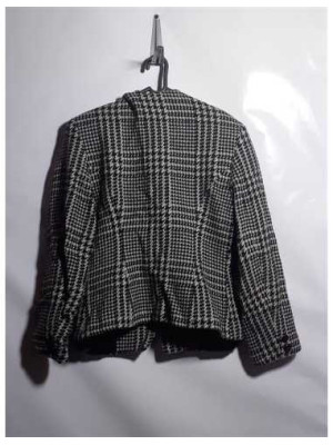 Sacou dama pentru toamna cu decupaj in V la piept 2