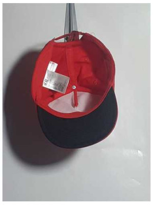 Sapca pentru baieti cu imprimeu Marvel H&M 2