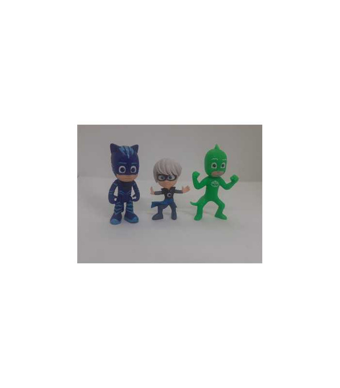 Set 3 figurine din plastic Eroi in pijama