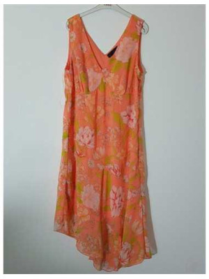 Rochita dama cu colt si imprimeu colorat