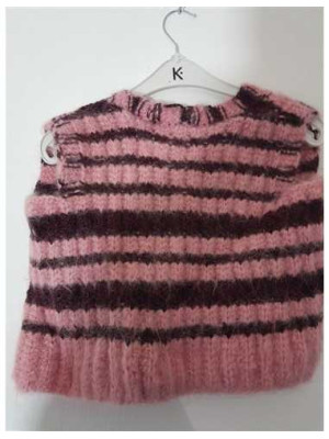 Vesta crosetata pentru fetite model cu dungi 2