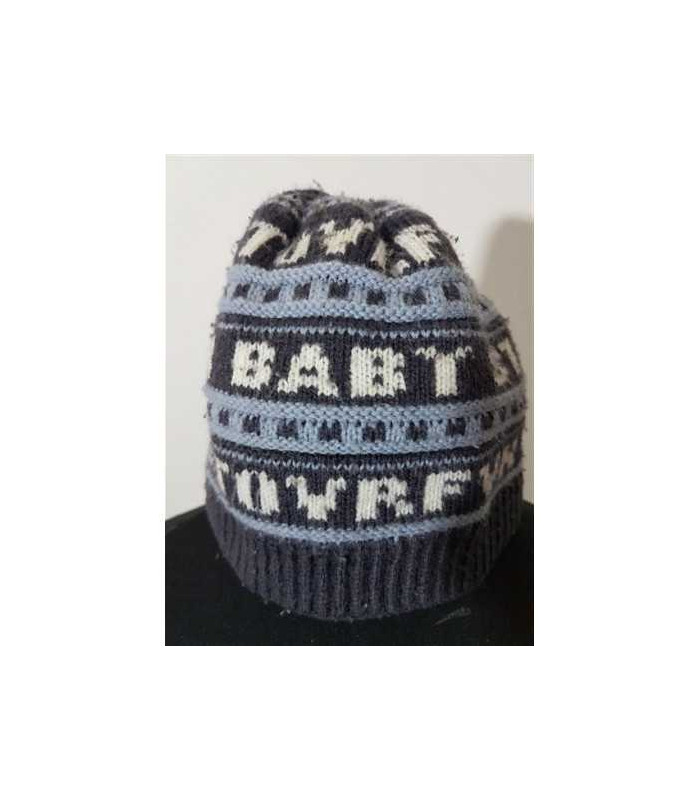 Caciula crosetata pentru copii cu model si scris