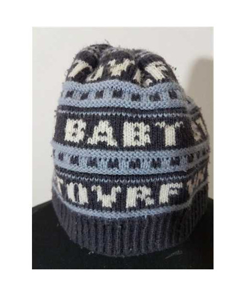 Caciula crosetata pentru copii cu model si scris