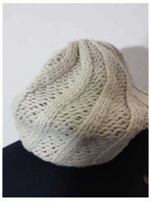 Caciula tricotata pentru copii culoare crem