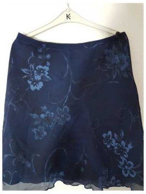 Compleu dama pentru vara cu aspect floral