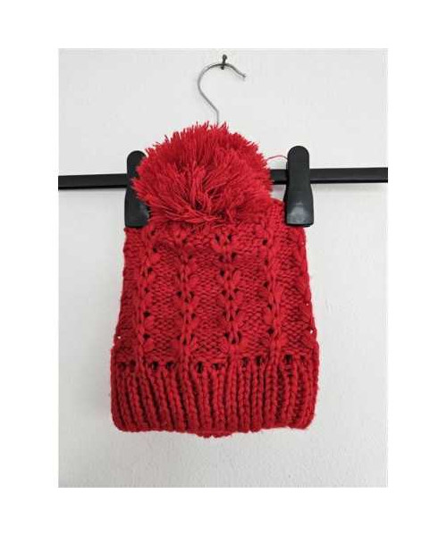 Caciula tricotata pentru copii model cu ciucure