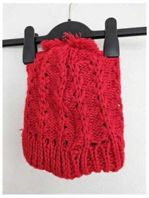 Caciula tricotata pentru copii model cu ciucure 2