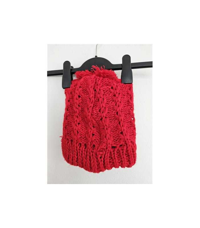 Caciula tricotata pentru copii model cu ciucure