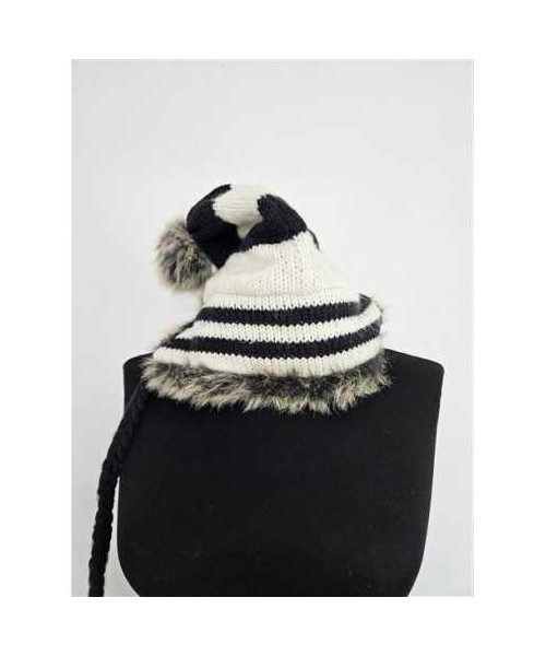 Cacioula dama tricotata model cu ciucure si blanita