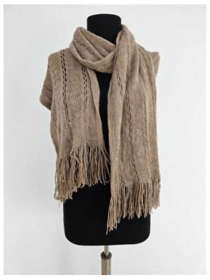 Fular dama tricotat model cu gaurele si franjuri