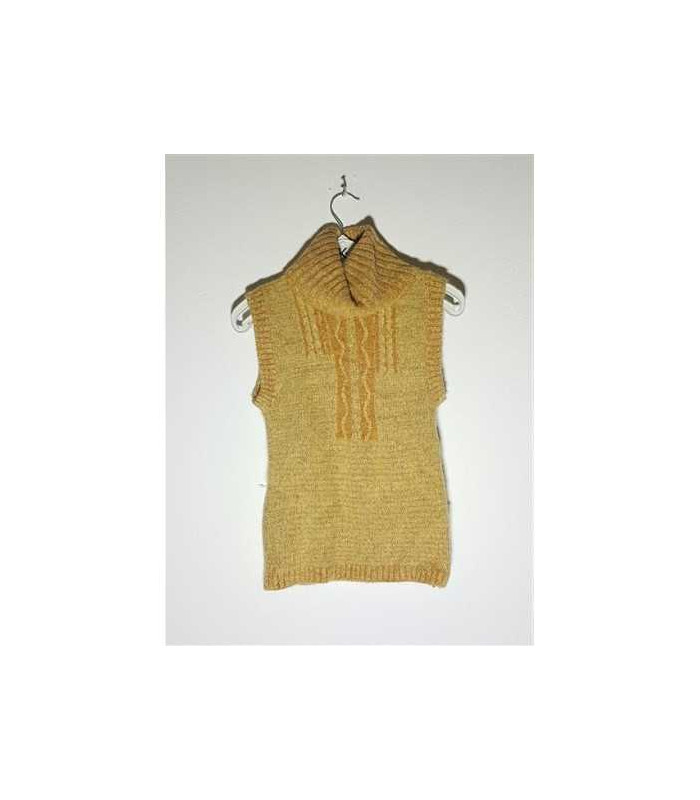 Vesta tricotata model cu guler inalt