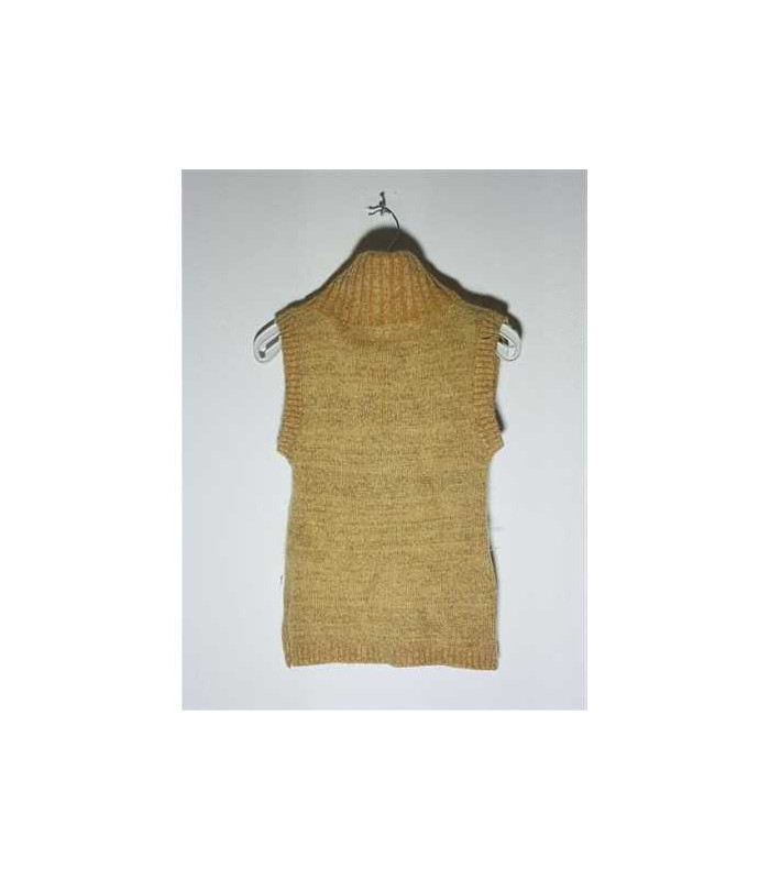 Vesta tricotata model cu guler inalt