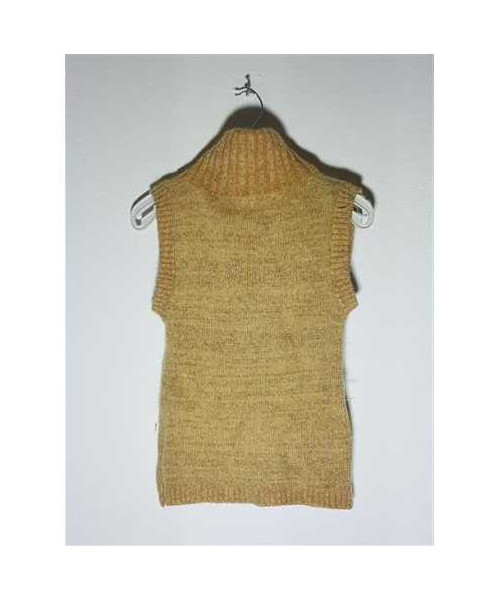 Vesta tricotata model cu guler inalt