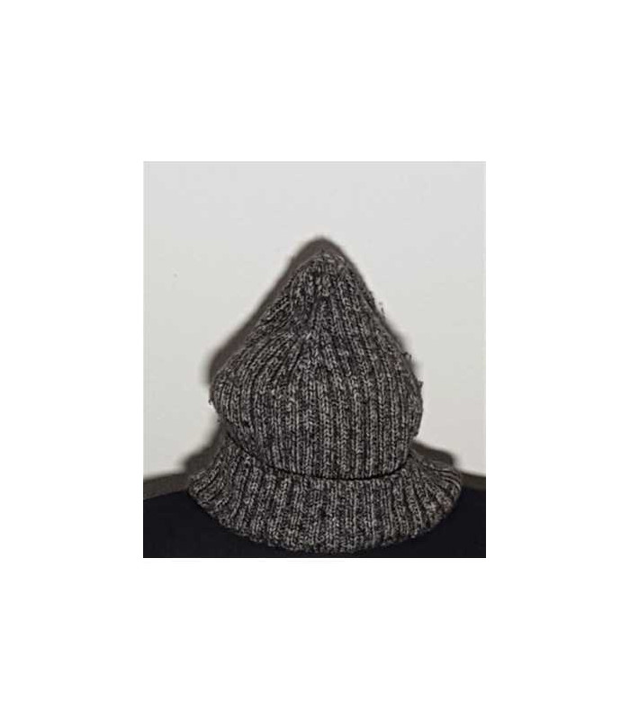 Caciula crosetata in doua culori Mayoral