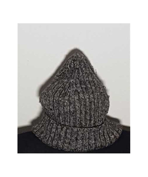 Caciula crosetata in doua culori Mayoral