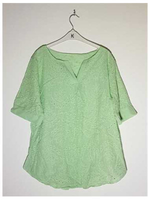 Bluzita dama deosebita cu model perforat