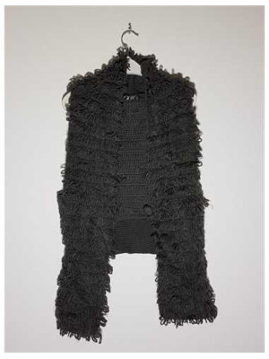 Vesta dama calduroasa model lung in fata LJR