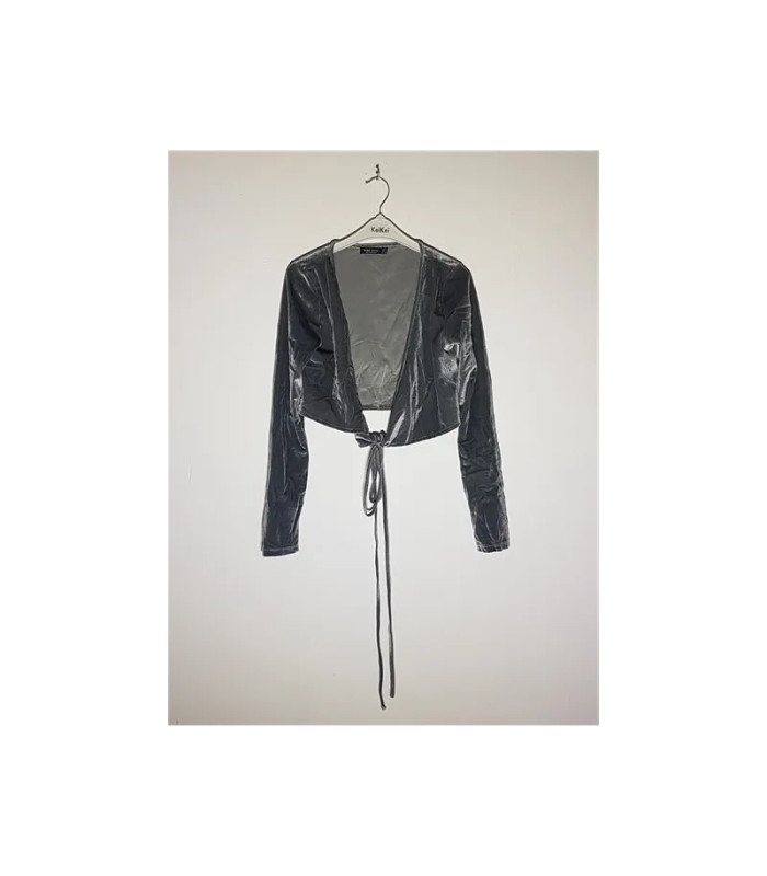  dama cu maneca lunga Bershka