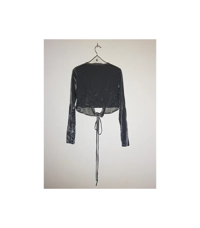  dama cu maneca lunga Bershka