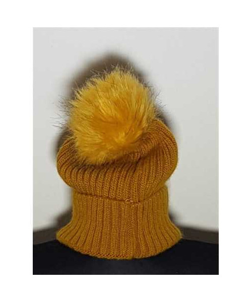 Caciulita de iarna cu ciucure pentru copii