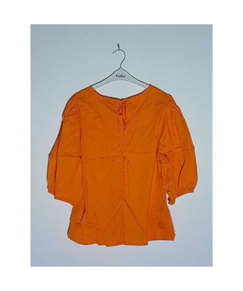 Bluzita de vara cu maneci trei sferturi  Moda