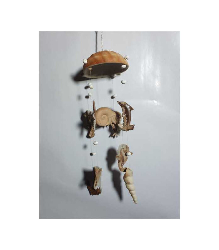 Decoratiune de vant cu scoici si animale oceanice